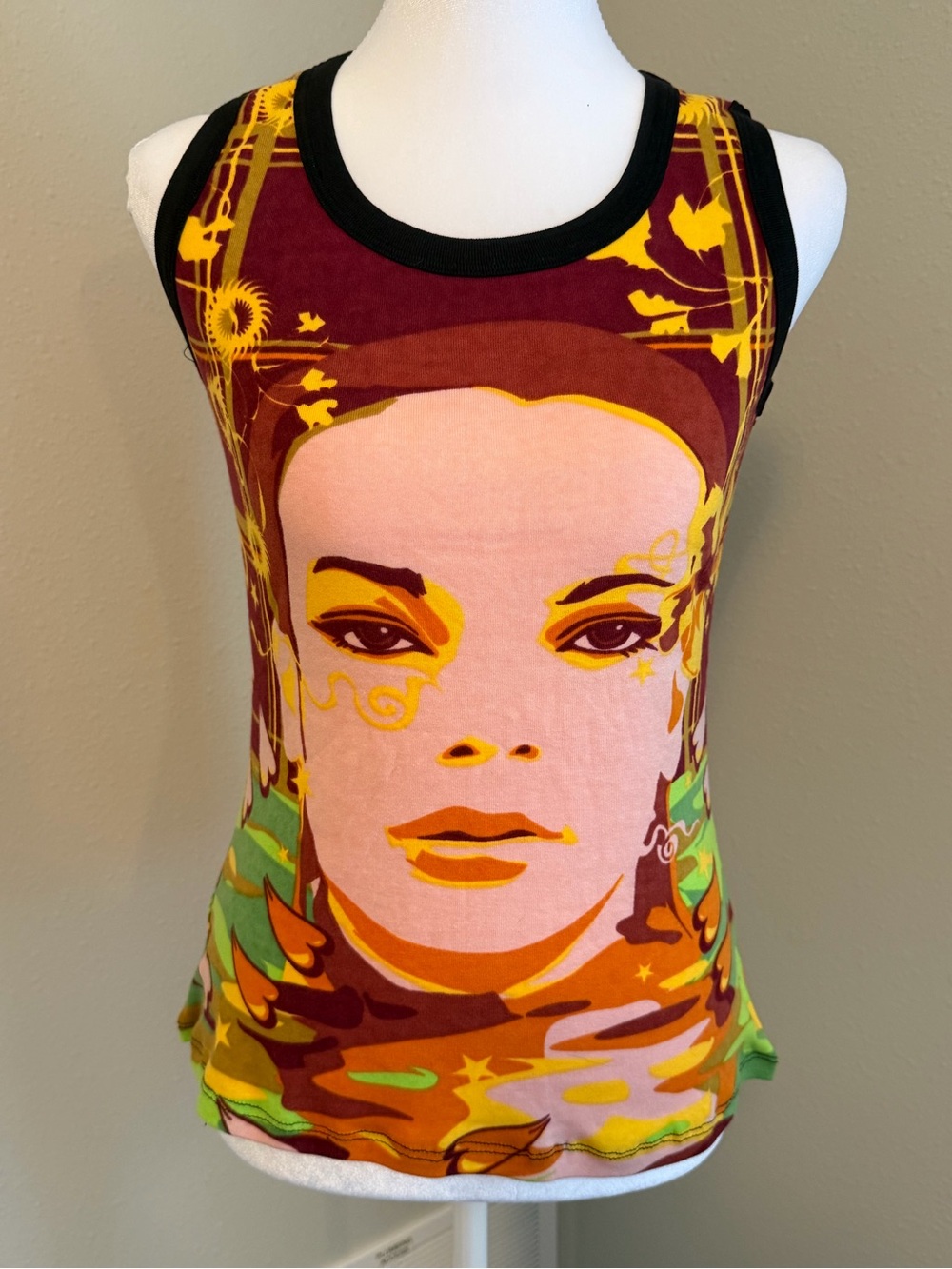 Hayes Colorful Graphic Face Print Tank Top - Pink & Yellow